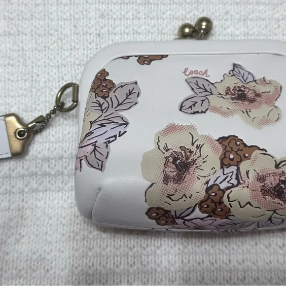 Coach White Floral Clutch - Picture 2 of 3